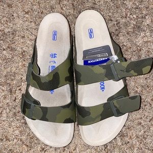 Arizona Birkenstock men size11/44 NWT